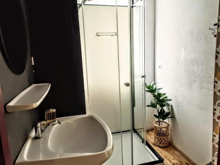 Lounge-Style-Hostel Sankt Veit an der Glan Ngoại thất bức ảnh
