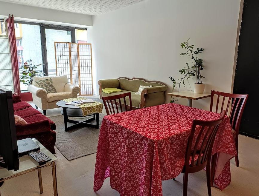 Lounge-Style-Hostel Sankt Veit an der Glan Ngoại thất bức ảnh